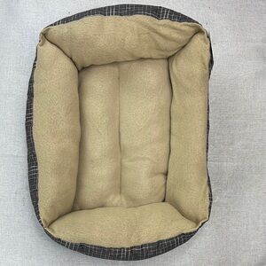 Cozy Tan and Black Pet Bed